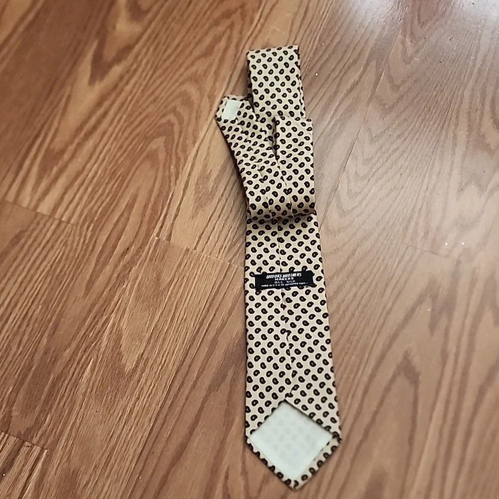 Brooks brothers makers dress tie  all silk‎ made in the usa